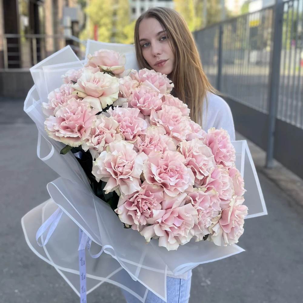 Французская розовая роза 25 шт.