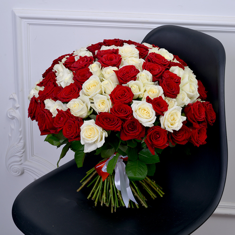 Букет из 101 разноцветной роз Premium 40 см