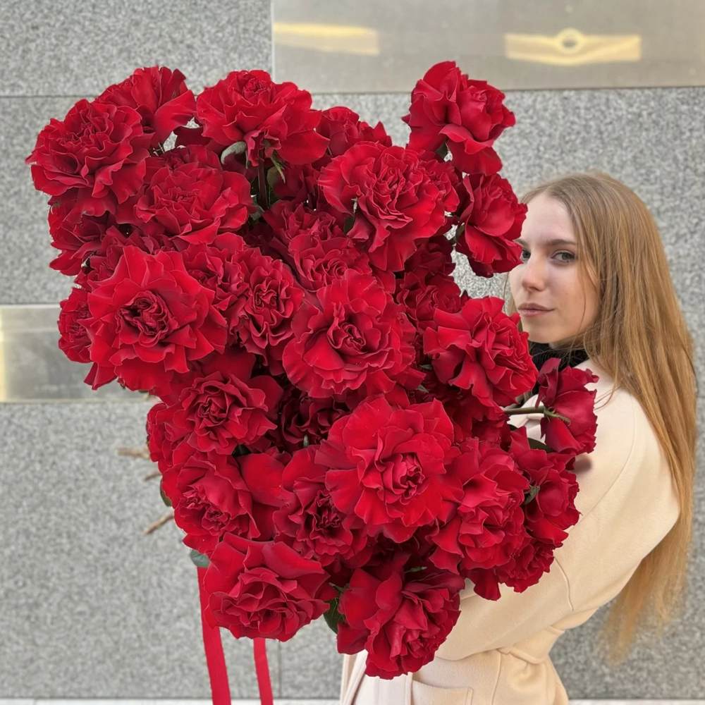 Французская красная роза 51 шт.