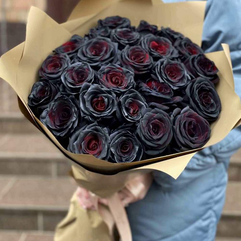 Букет из 25 черных роз
