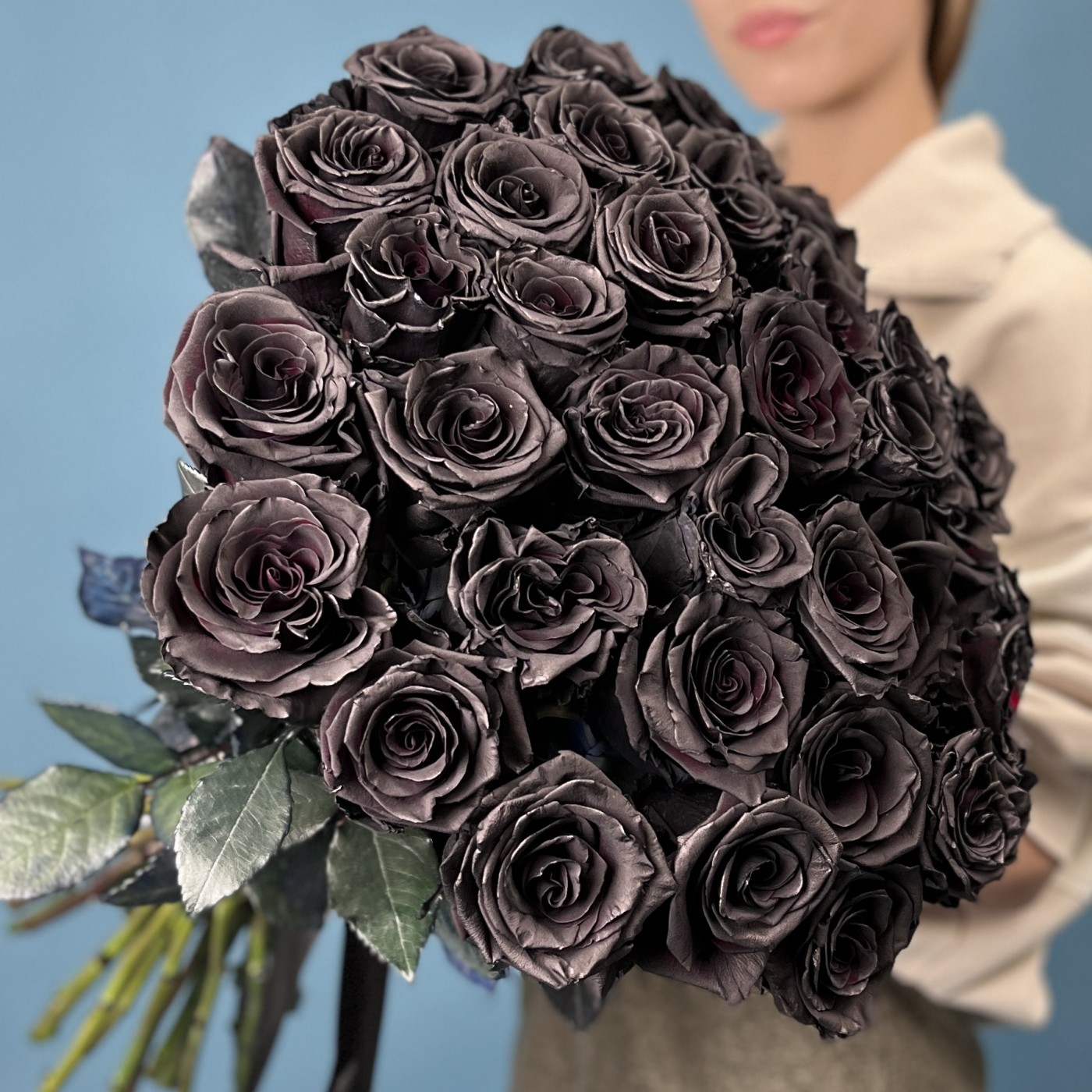 Букет из 35 черных роз