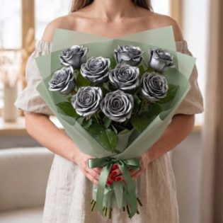 Букет из 9 серебряных роз Эквадор