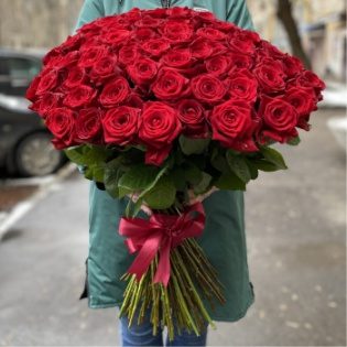 101 красная роза Premium 60 см