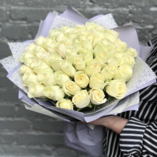 51 белая роза 40 см